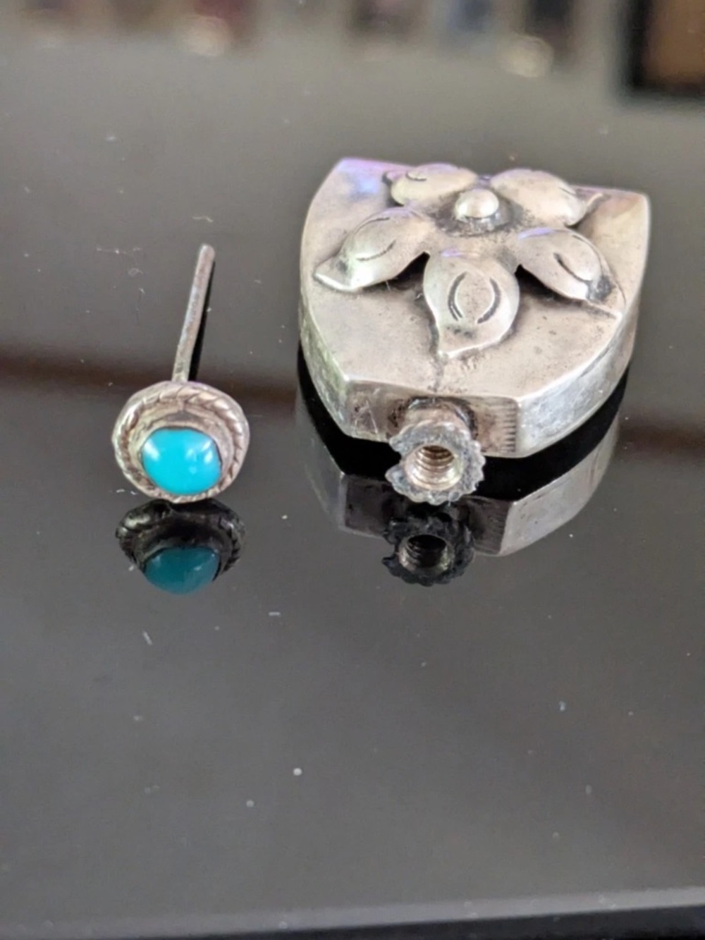 Vintage 1940s sterling silver Taxco signed snuff bottle with turquoise top - Picture 3 of 7